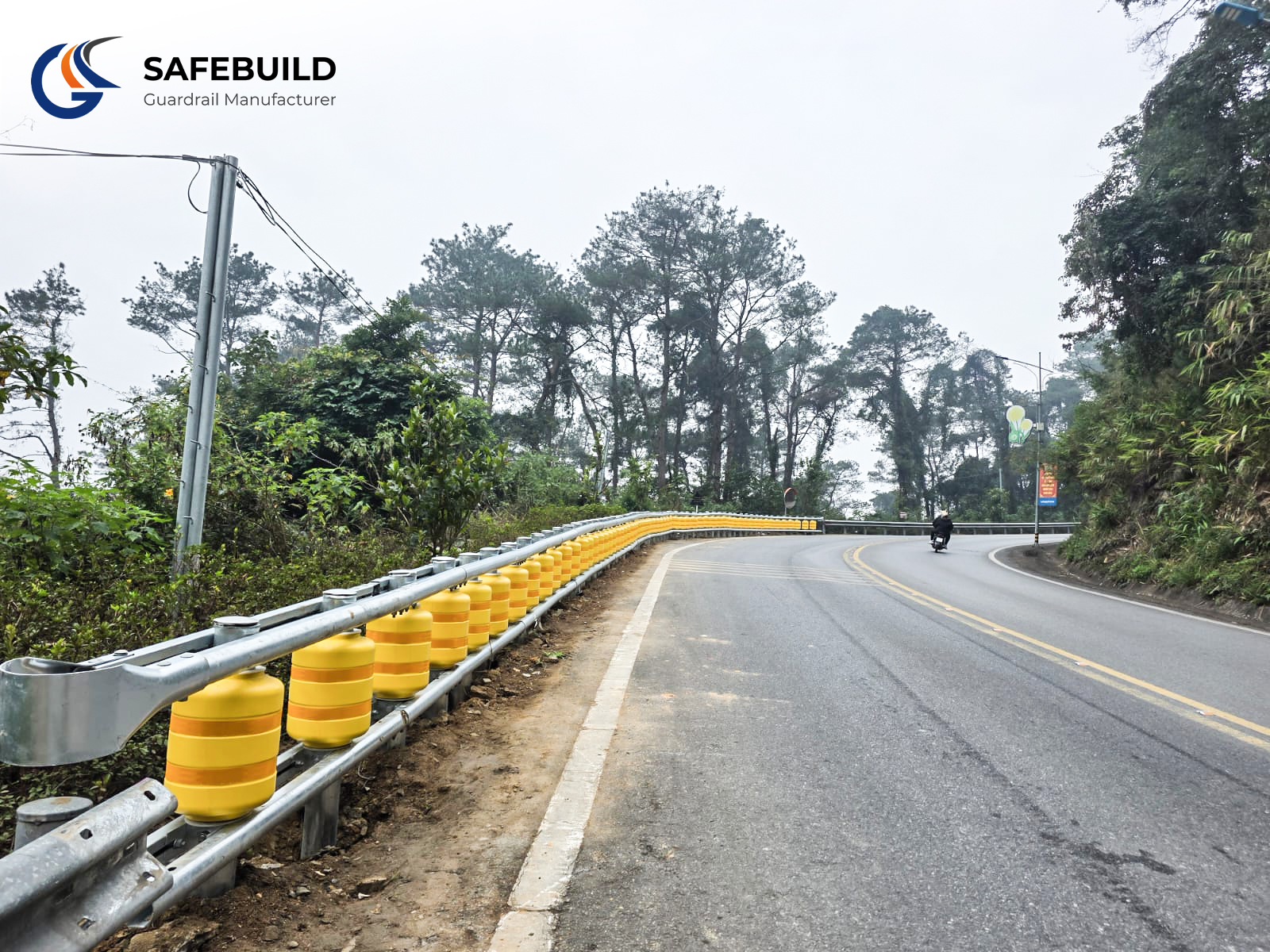 Rotating Barriers Successfully Installed on Steep and Curvy Roads in Haiphong